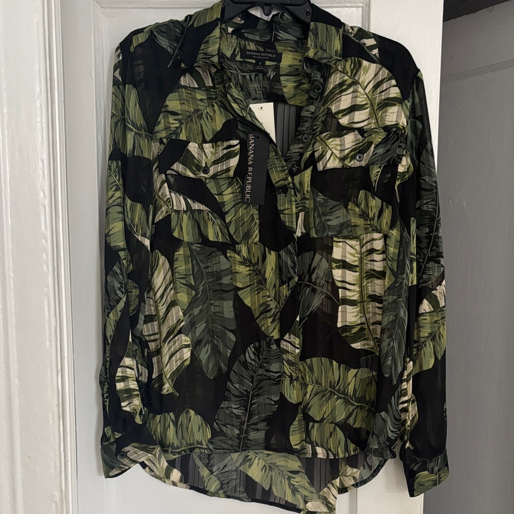 Banana Republic Black and Green Leaf Print Button Down Shirt